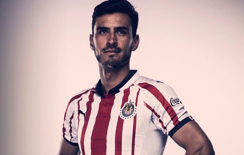 Amaury presenta a Alanís y no descarta otra sorpresa en Chivas