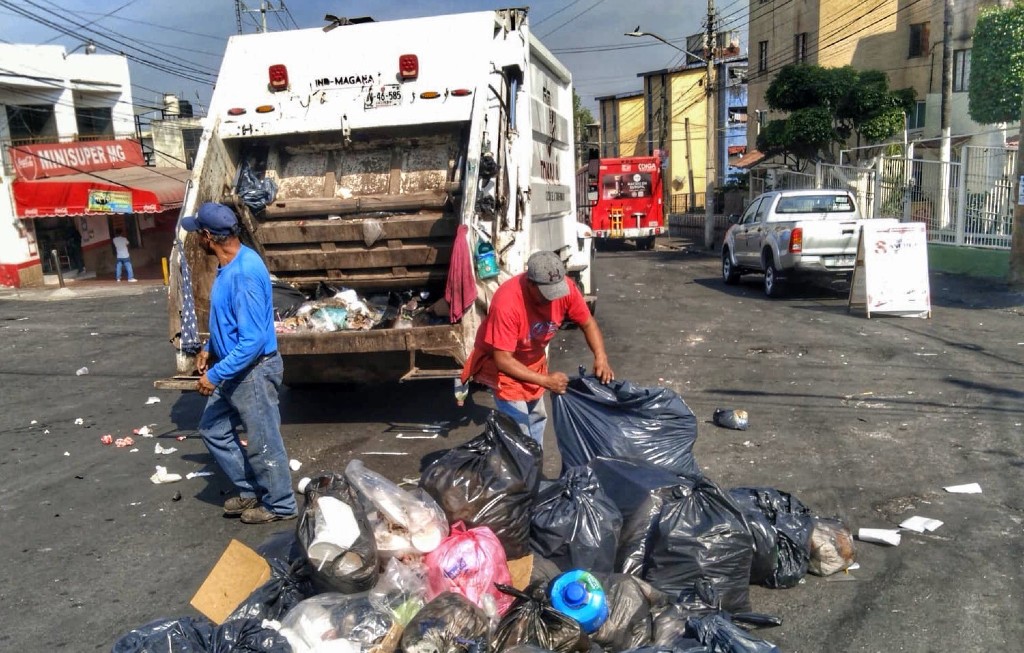 Acusan que Caabsa no destina camiones para recoger la basura en Tonalá