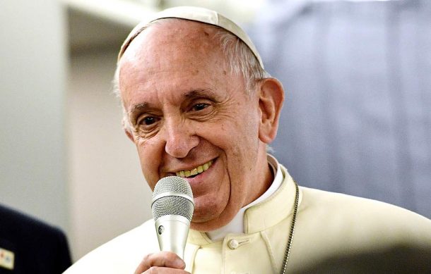 Salud del Papa Francisco reporta una leve mejoría