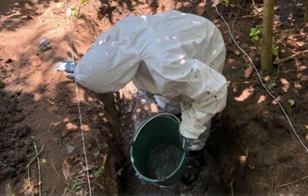 Recolectan 30 bolsas con restos humanos de fosa en El Salto