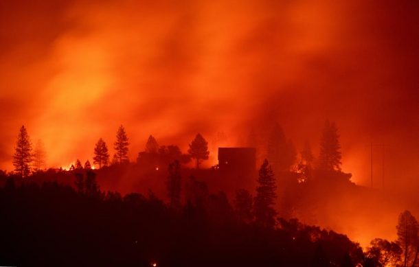 Incendios en California dejan cinco muertos