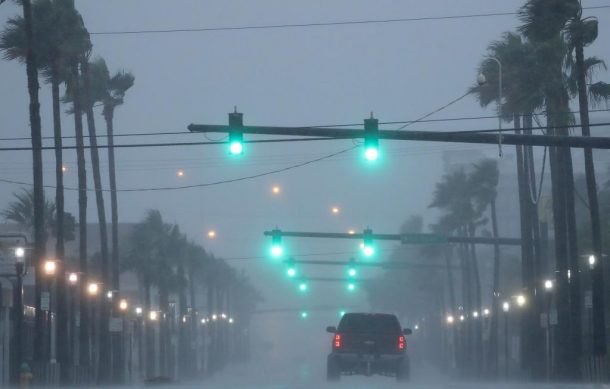 “Milton” se debilita a categoría tres cerca de Florida