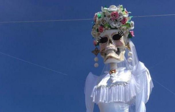 Zapotlanejo instala la catrina más grande del mundo