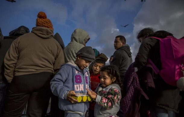 Aumenta los niños solos detenidos en frontera México-EU