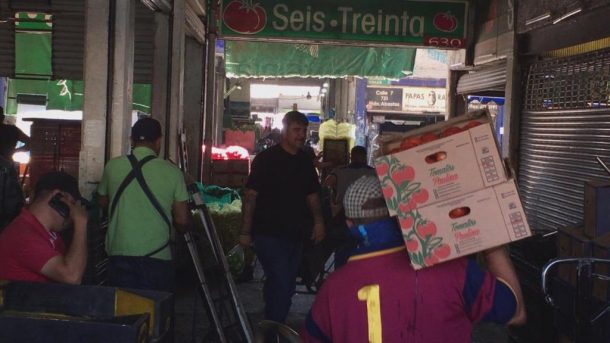 Podría colapsar el problema de la basura en el Mercado de Abastos