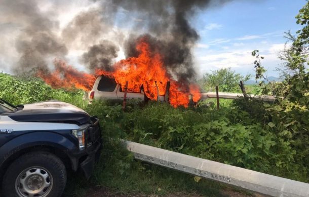 Presunto delincuente chocó en camioneta robada durante persecución; murió calcinado