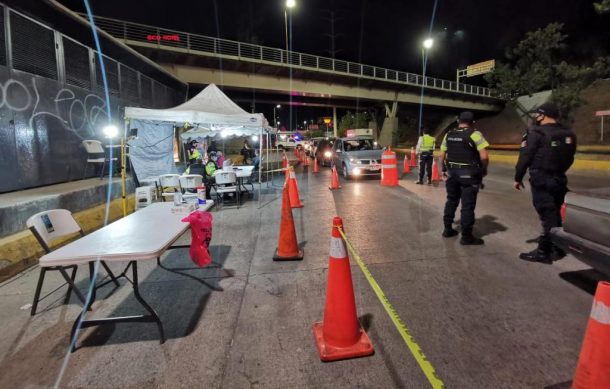 Sorprende Torito a pocos conductores alcoholizados