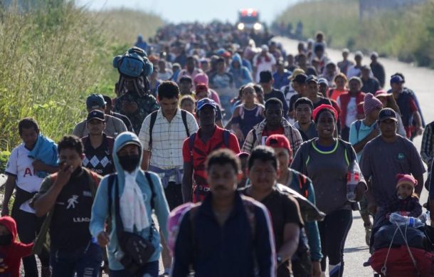 Migrantes inician caravana desde Tapachula, Chiapas