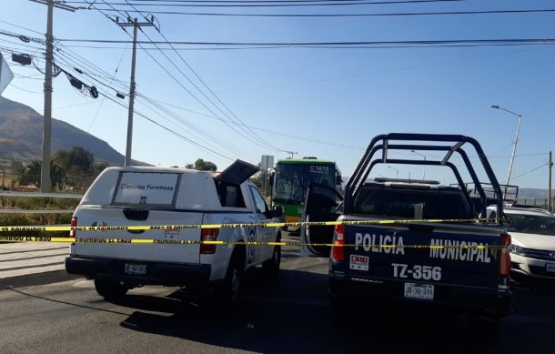 Asesinan a un hombre dentro de una unidad de transporte público en Tlajomulco