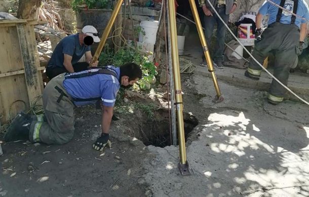 Mujer de 87 años cayó a un pozo de siete metros; sufrió sólo algunos golpes