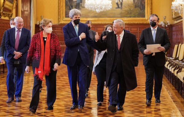 Confirma López Obrador reunión con John Kerry y empresarios estadounidenses