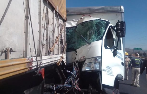 Accidente en la autopista a Zapotlanejo deja saldo de una persona fallecida