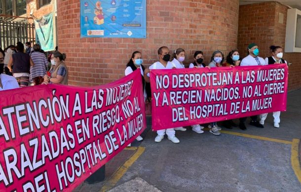 Lamentan falta de información sobre reubicación de personal del Hospital de la Mujer