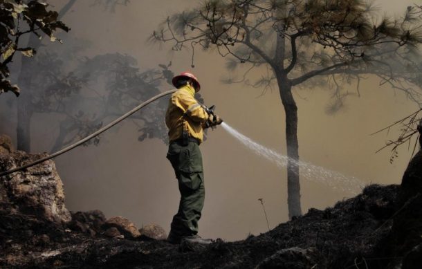 Sumarán a bomberos tapatíos a combatir incendios forestales