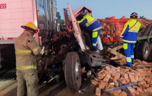 Un muerto y dos heridos deja fuerte accidente en carretera a Chapala