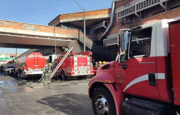 Incendio daña 350 locales del Mercado San Juan de Dios