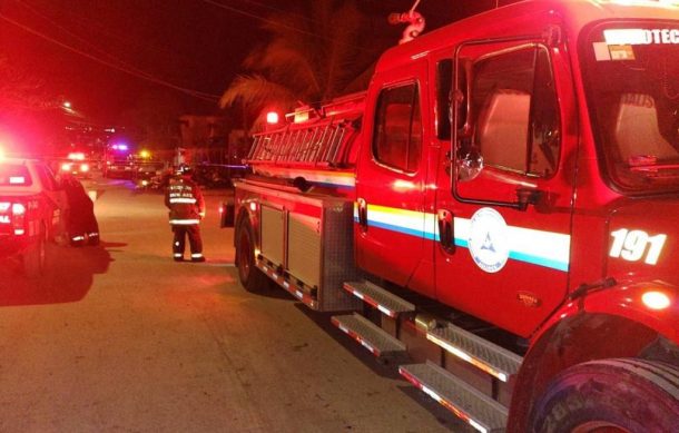 Incendio cobra dos vidas en Puerto Vallarta