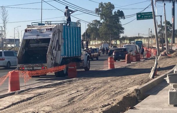 Caída de cables de luz provoca caos en el Periférico