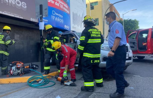 Accidente del transporte público en el Centro tapatío deja tres heridos