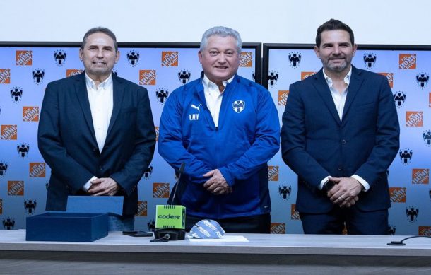 Rayados presenta a Vucetich; América y Mazatlán solo a interino