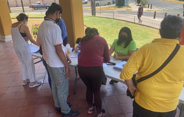 Estudiantes de secundaria tramitan tarjeta del programa Mi Pasaje