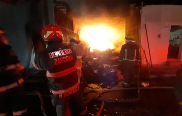 Incendio devasta una tostadería en colonia Miramar de Zapopan