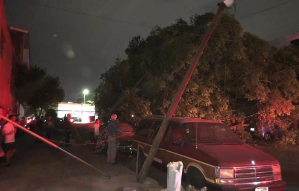 Fuerte viento deja afectaciones en Guadalajara y Zapopan