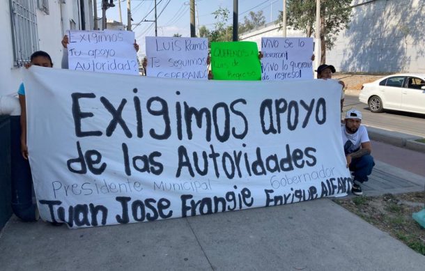 Manifestantes liberan Periférico a la altura de San Juan de Ocotán