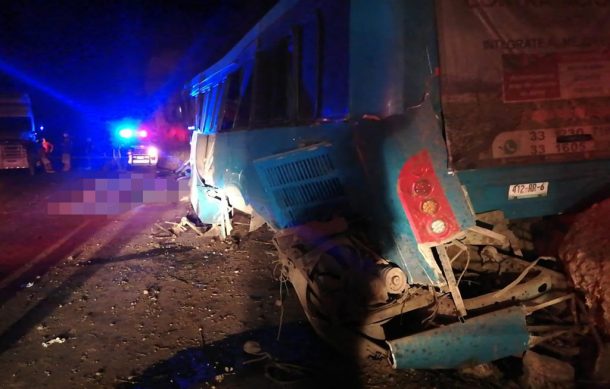 Fuerte accidente carretero en el municipio de Tuxcueca deja saldo de 14 personas muertas y 19 más lesionadas