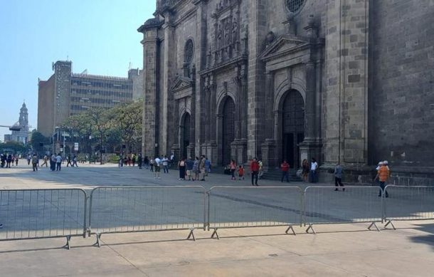 Colocan vallas en Catedral por misa del bicampeonato de Atlas