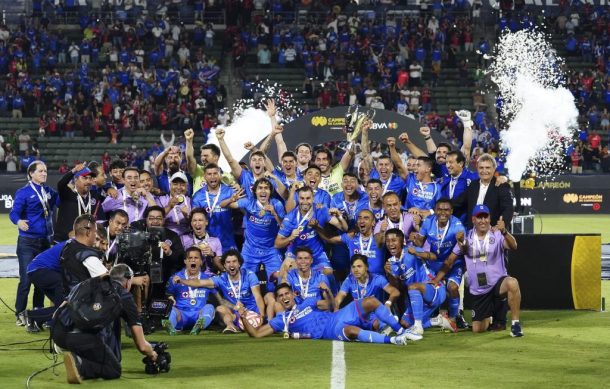 Gana Cruz Azul la Supercopa al derrotar al Atlas en penales