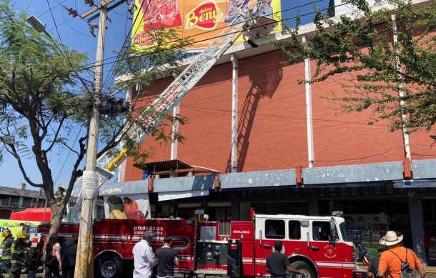 Muere hombre electrocutado en el Mercado de Abastos