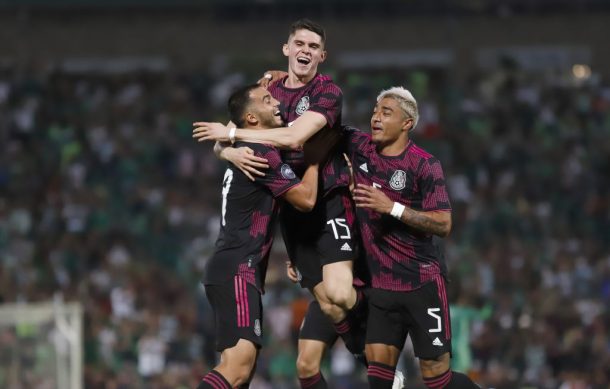 México vence 3-0 a Surinam, pero no convence a la afición de Torreón