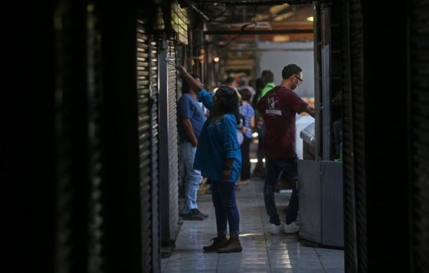 Entregan los primeros 60 locales rehabilitados en Mercado San Juan de Dios