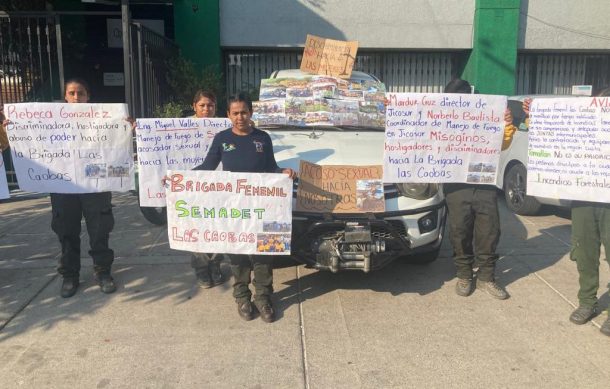 Se manifiestan brigadistas de la costa sur en la Semadet