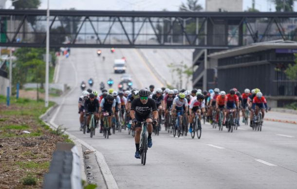 Participan 800 pedalistas en el Giro Ciclista de GDL