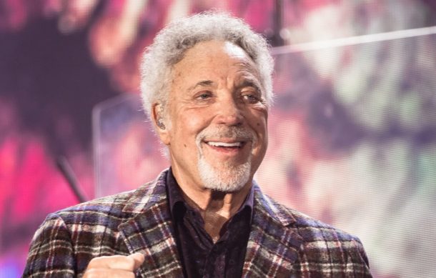 🎶 El Sonido de la Música – Tom Jones