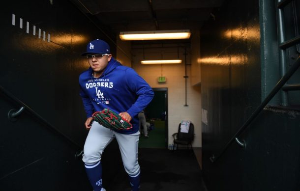 Julio Urías regresa a los triunfos con los Dodgers