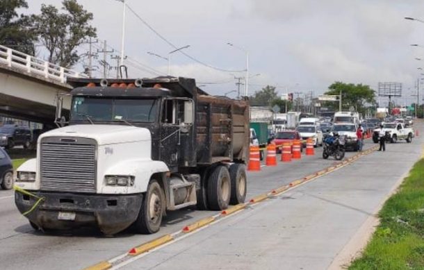 Camión de carga provocó el deceso de una mujer en el Periférico Norte