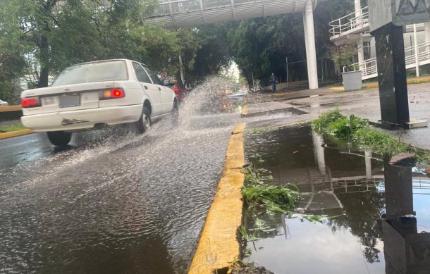 Lluvia deja varios encharcamientos en ZMG