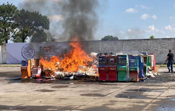 Destruyen drogas y máquinas tragamonedas decomisadas