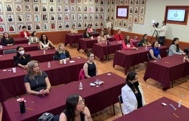 Acuden 21 mujeres a evaluación para dirigir al ITEI