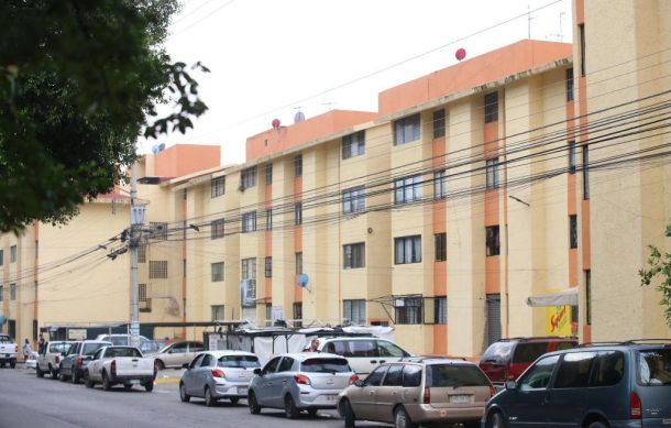 Inicia rehabilitación de edificios en El Sauz