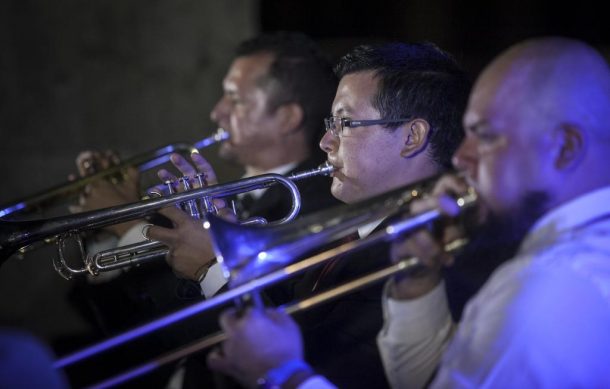 Celebran 43 años de la Orquesta Típica del Estado