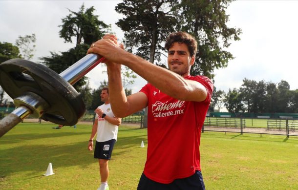 “El Pollo” Briseño se perderá el clásico contra Atlas