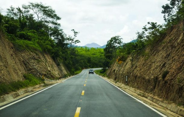 Prometen rehabilitar carreteras federales en Jalisco