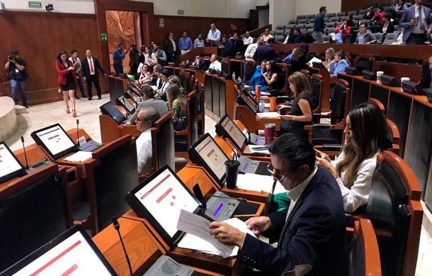 Diputados de Jalisco buscarían subirse salario a 151 mil pesos