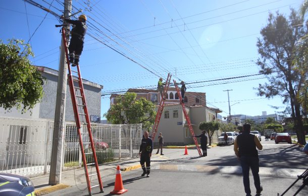 Defienden acciones para retiro de cables en GDL