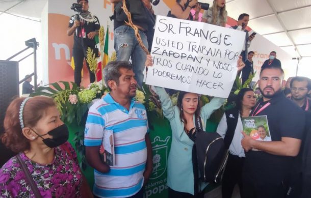 Protestan comerciantes durante Informe de Gobierno de Frangie