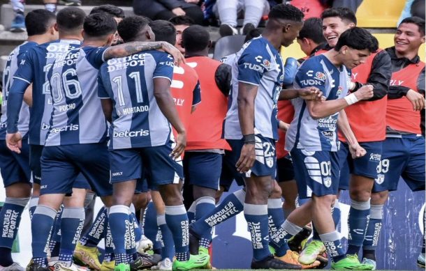 Pachuca vence 2-0 al Santos y llega a 7 triunfos